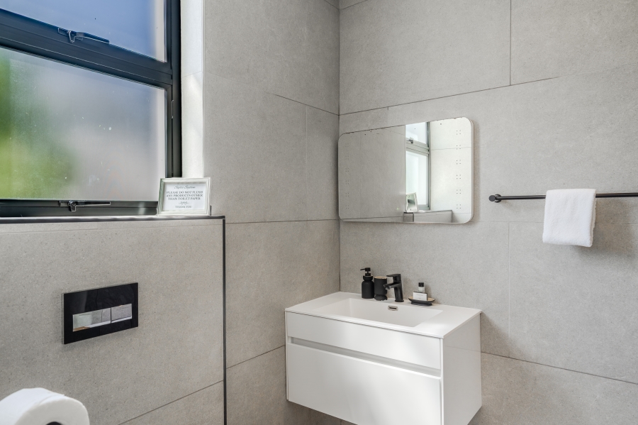 3 Bedroom Property for Sale in Camps Bay Western Cape